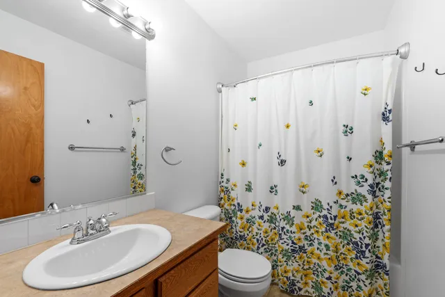 $2,100 | 1701 West Cimarron Lane, Spokane, WA 99208