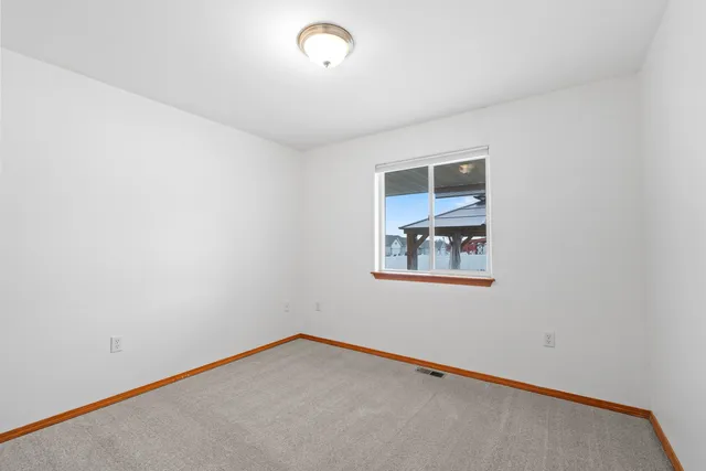 $2,100 | 1701 West Cimarron Lane, Spokane, WA 99208