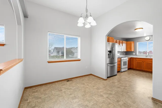 $2,100 | 1701 West Cimarron Lane, Spokane, WA 99208