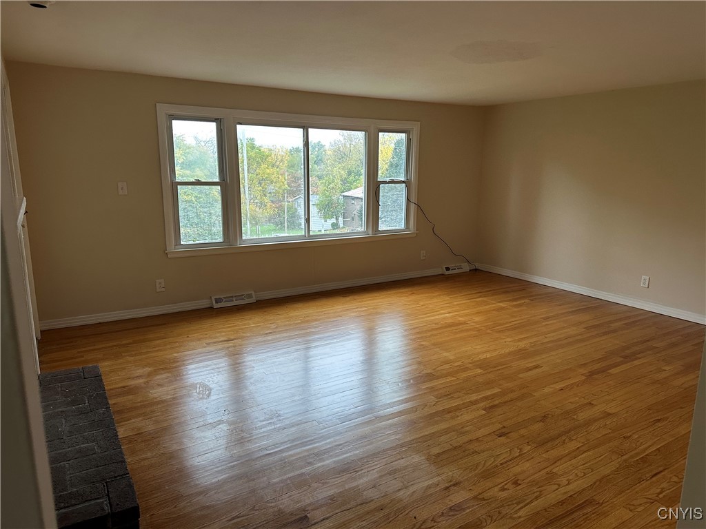 124 North Lorraine Avenue, Unit 2 Syracuse, NY 13210 - Photo 3 of 9