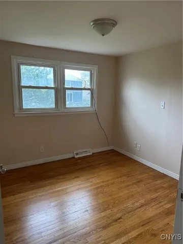 $1,800 | 124 North Lorraine Avenue, Unit 2, Syracuse, NY 13210