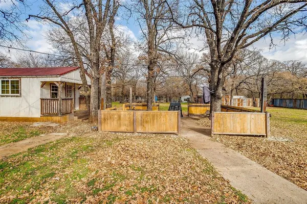 $1,000 | 1809 Whispering Oaks Street, Burleson, TX 76028