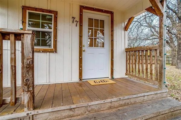 $1,000 | 1809 Whispering Oaks Street, Burleson, TX 76028