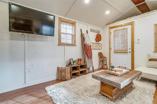 $1,000 | 1809 Whispering Oaks Street, Burleson, TX 76028