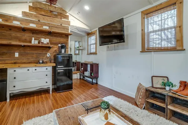 $1,000 | 1809 Whispering Oaks Street, Burleson, TX 76028