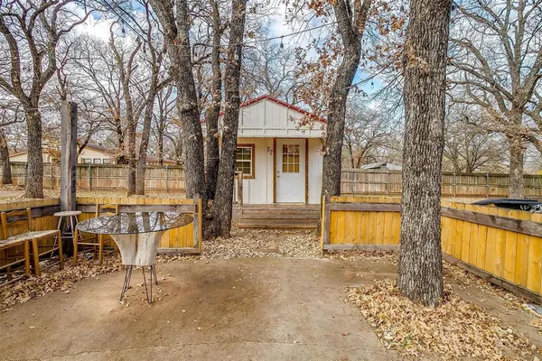 $1,000 | 1809 Whispering Oaks Street, Burleson, TX 76028