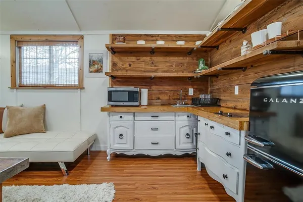 $1,000 | 1809 Whispering Oaks Street, Burleson, TX 76028