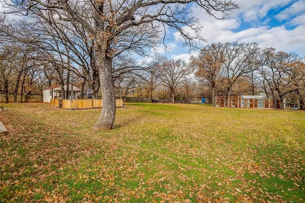 $1,000 | 1809 Whispering Oaks Street, Burleson, TX 76028