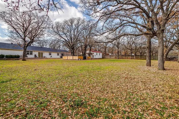 $1,000 | 1809 Whispering Oaks Street, Burleson, TX 76028