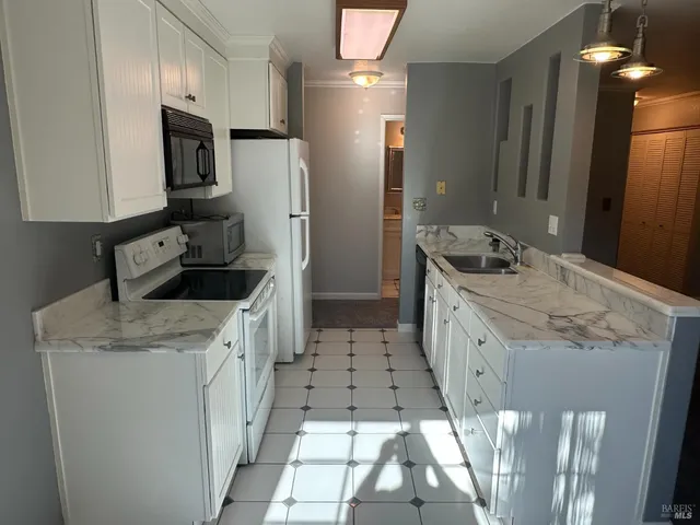 $174,900 | 445 Lighthouse Drive, Vallejo, CA 94590