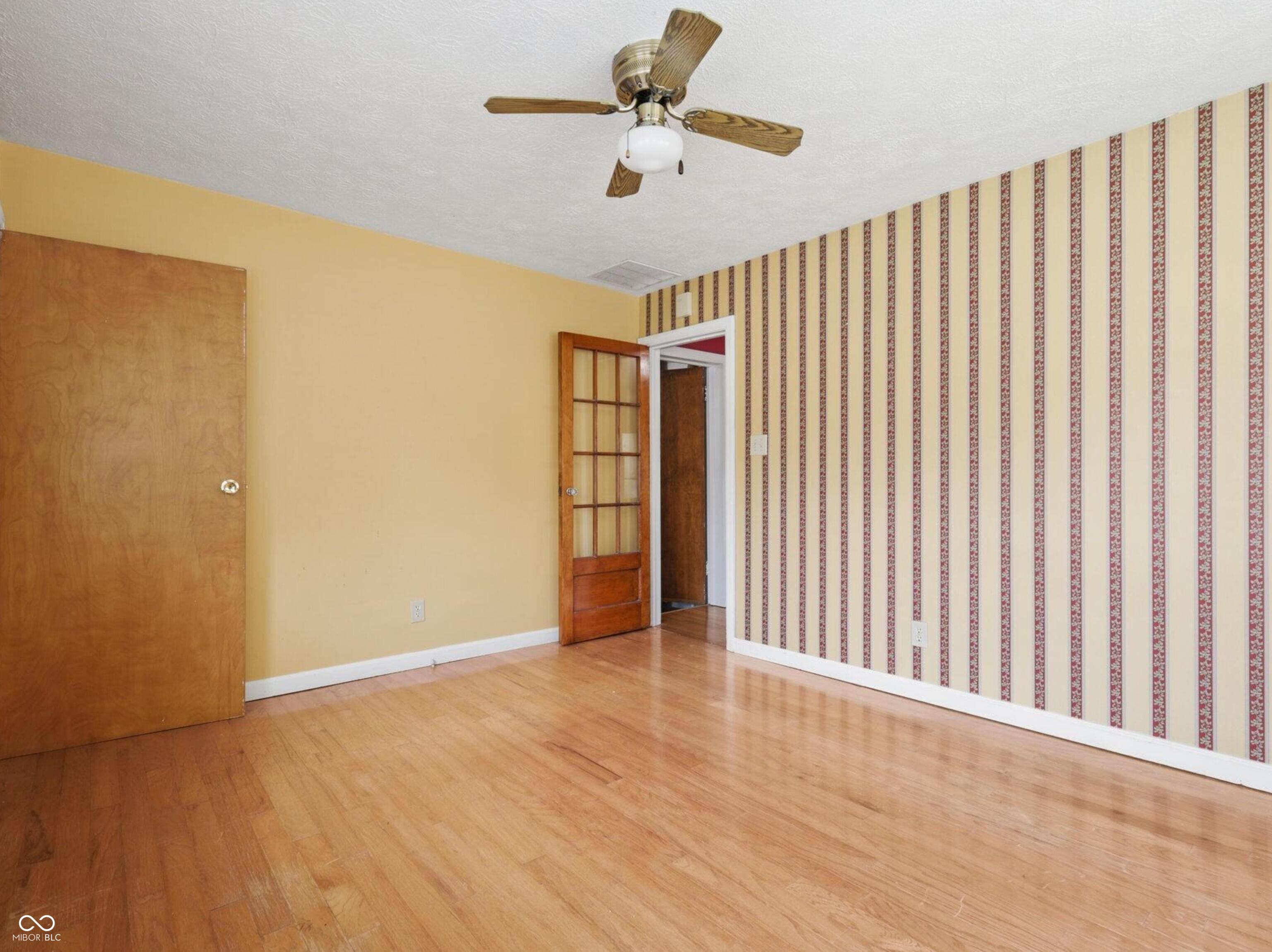 449 North Franklin Road Indianapolis, IN 46219 - Photo 13 of 30 Gallery Image 13