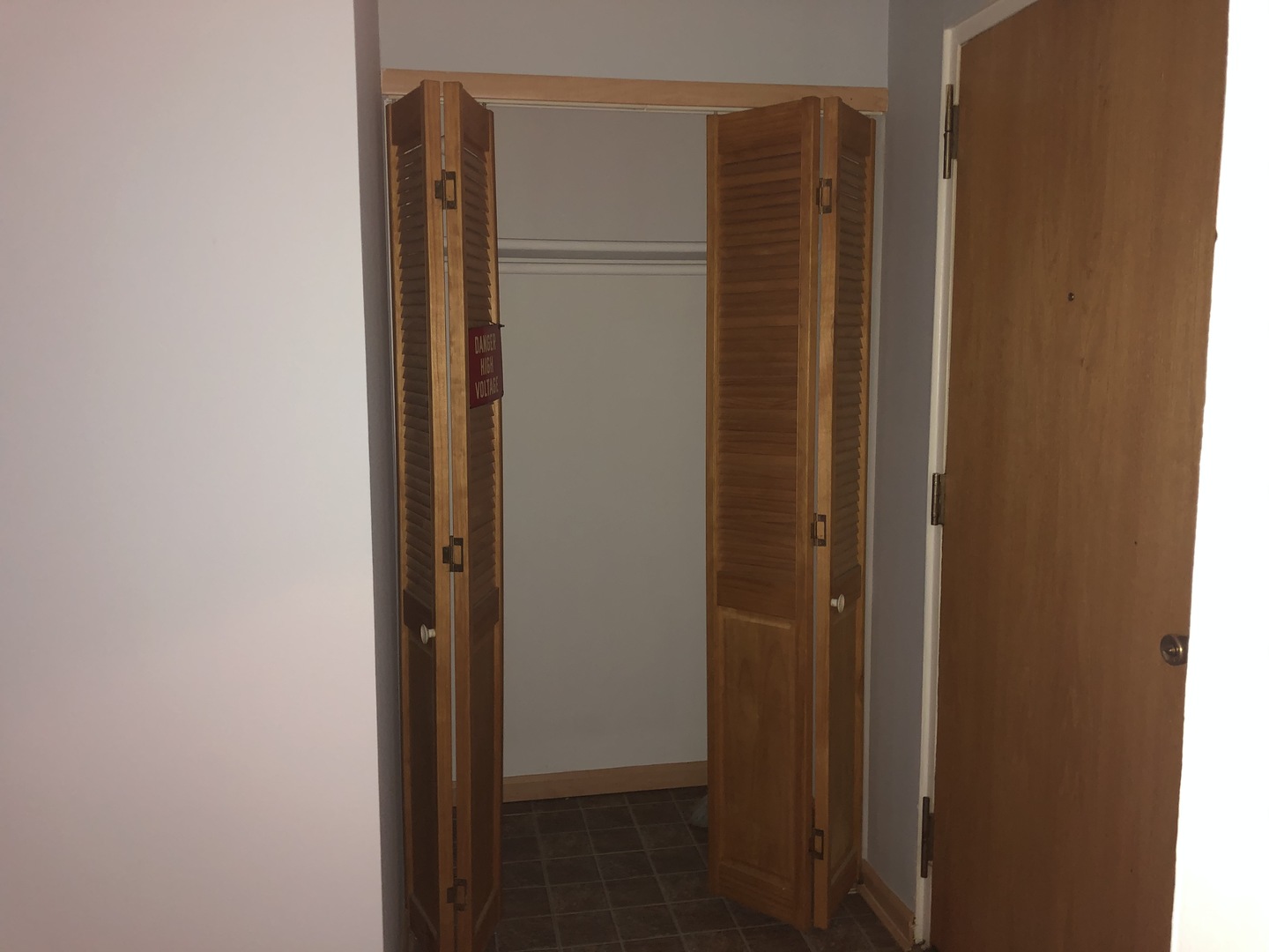 300 West Fullerton Avenue, Unit 104 Addison, IL 60101 - Photo 12 of 23