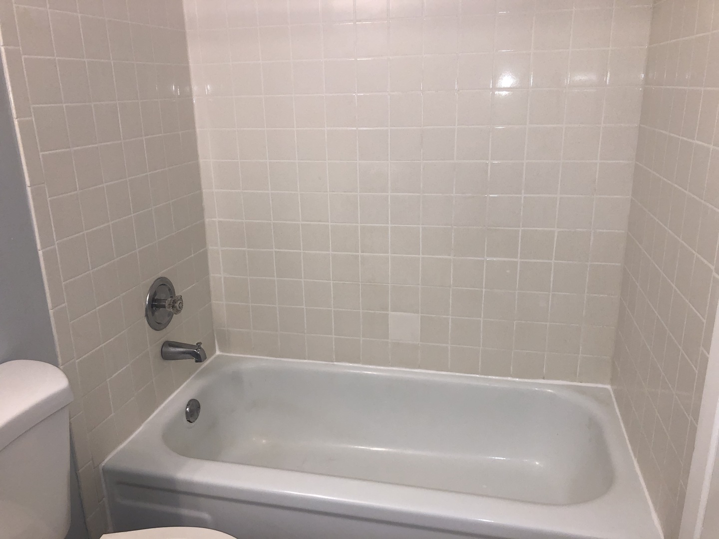 300 West Fullerton Avenue, Unit 104 Addison, IL 60101 - Photo 15 of 23