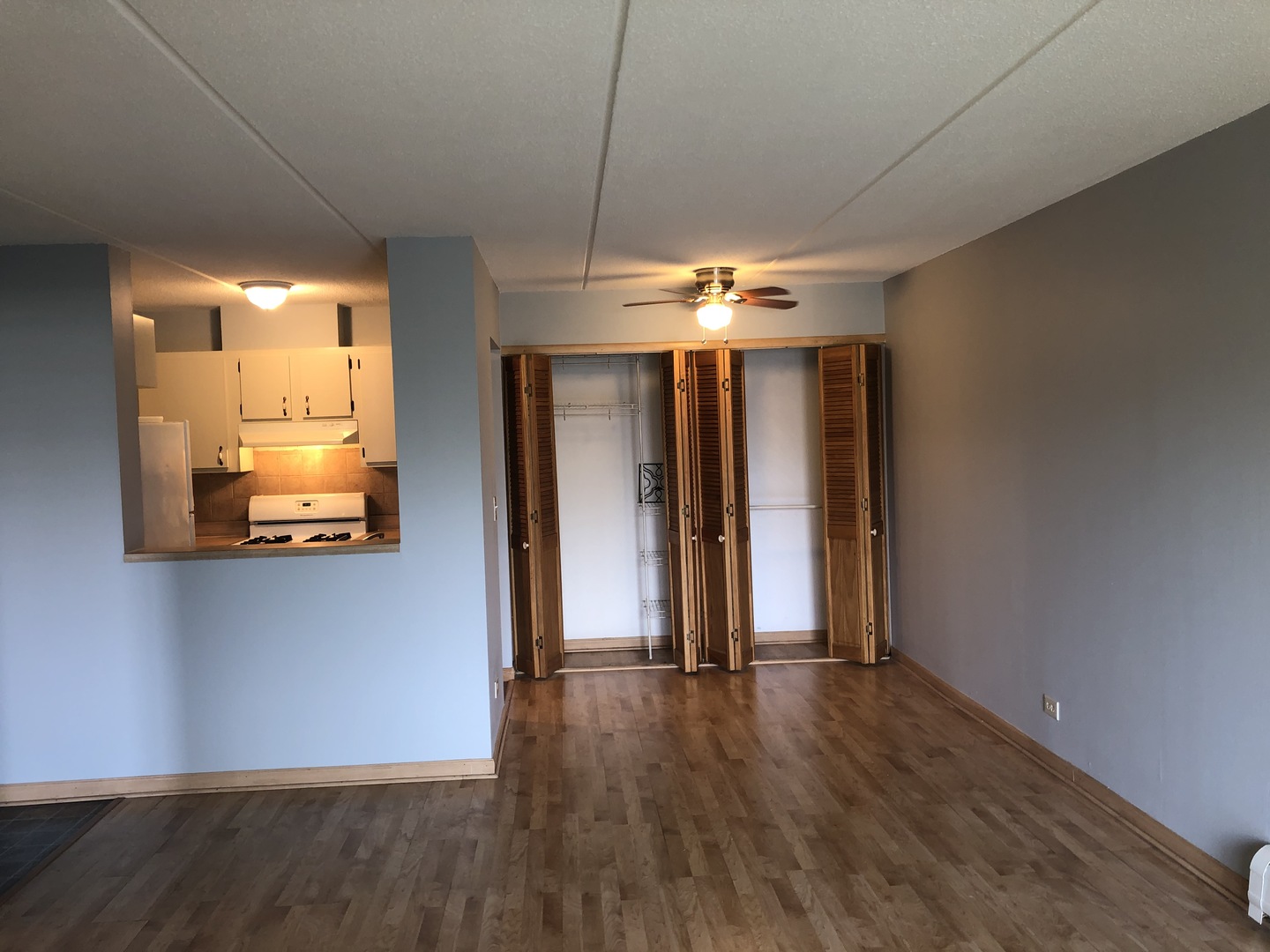 300 West Fullerton Avenue, Unit 104 Addison, IL 60101 - Photo 18 of 23