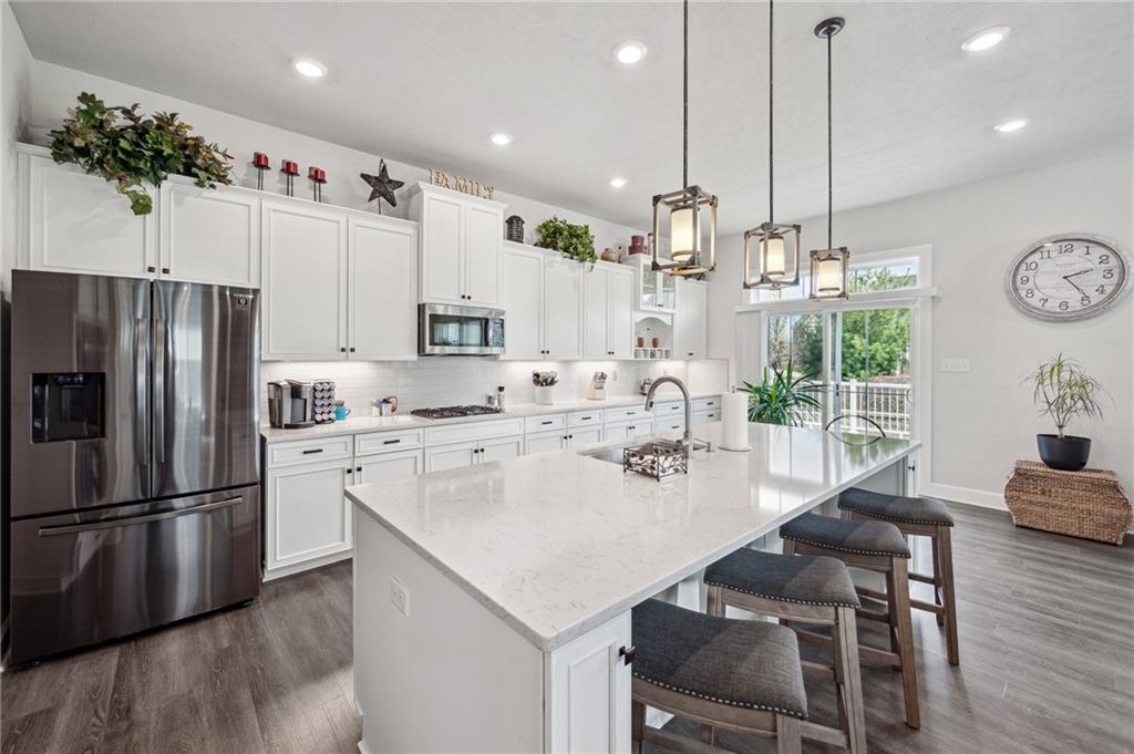 2013 Cherry Road Gibsonia, PA 15044 - Photo 12 of 49