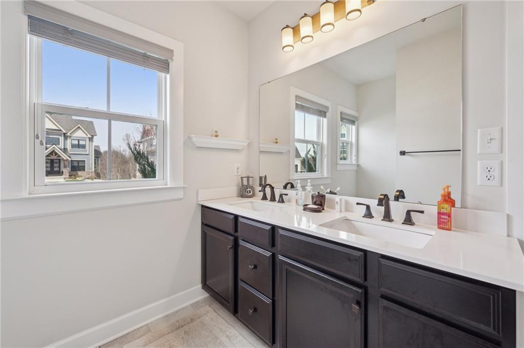 2013 Cherry Road Gibsonia, PA 15044 - Photo 17 of 49