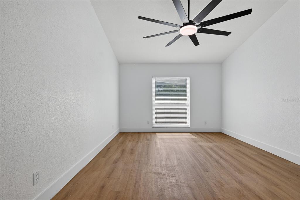 1043 Ridge View Lane Palm Harbor, FL 34683 - Photo 26 of 59 Gallery Image 26