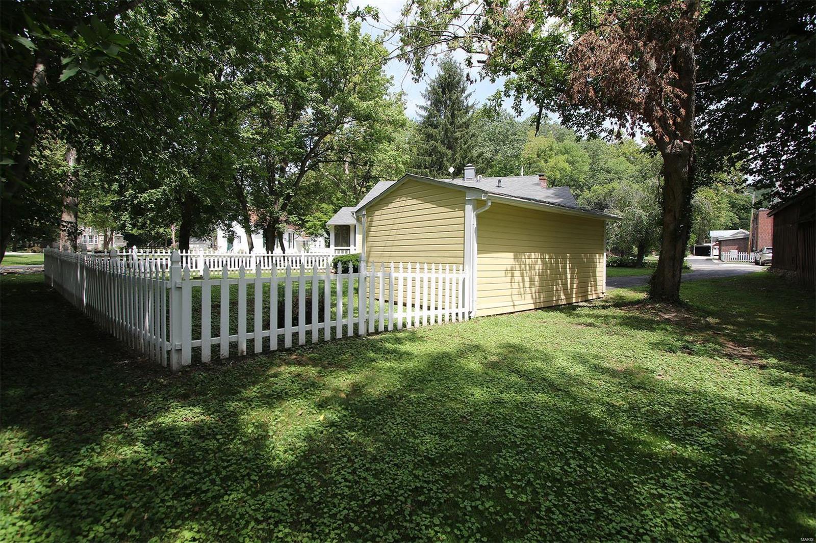 2 Alma Street Elsah, IL 62028 - Photo 26 of 30 Gallery Image 26