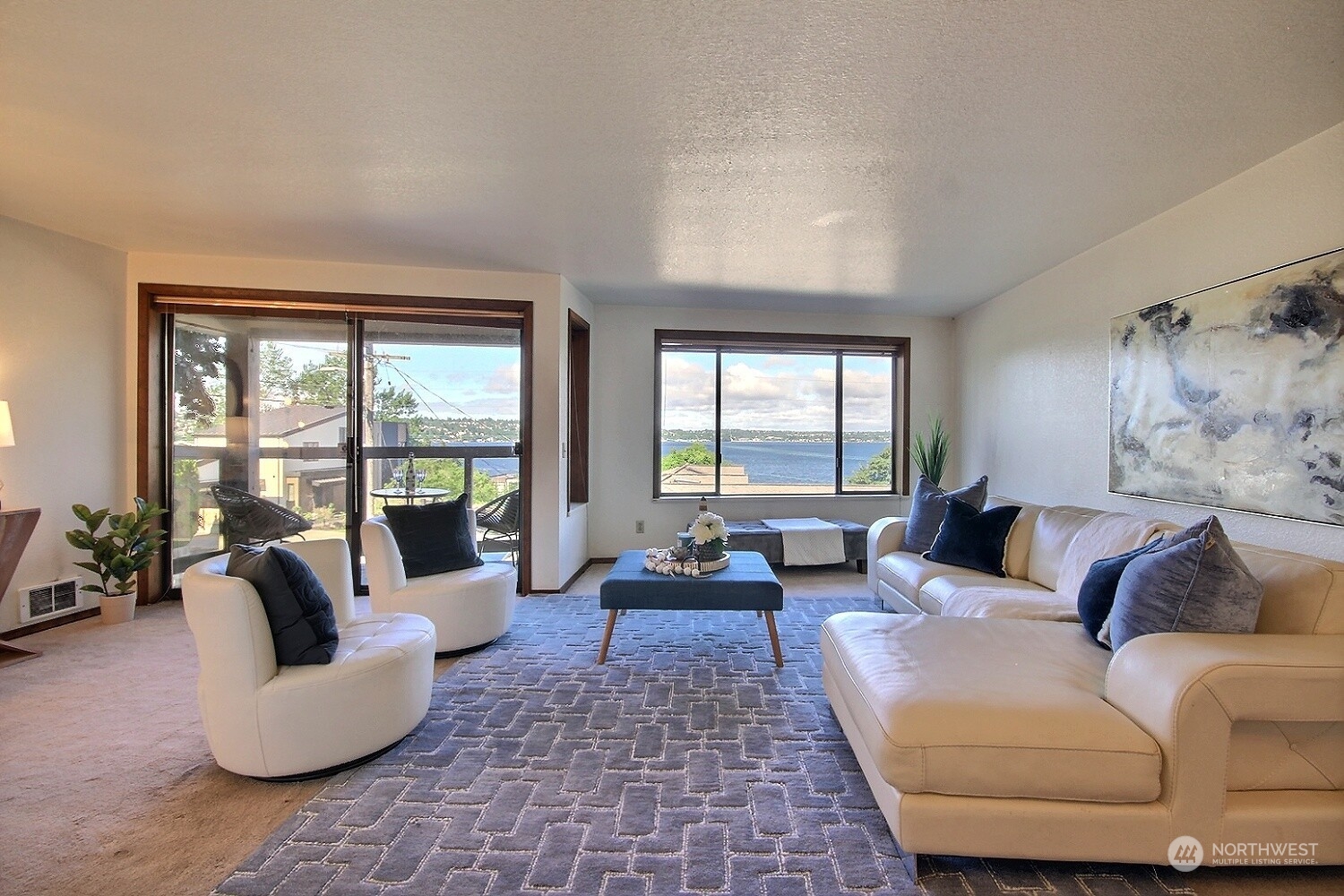 740 North 32nd Street, Unit 1 Renton, WA 98056 - Photo 7 of 32 a living room with furniture and a large window