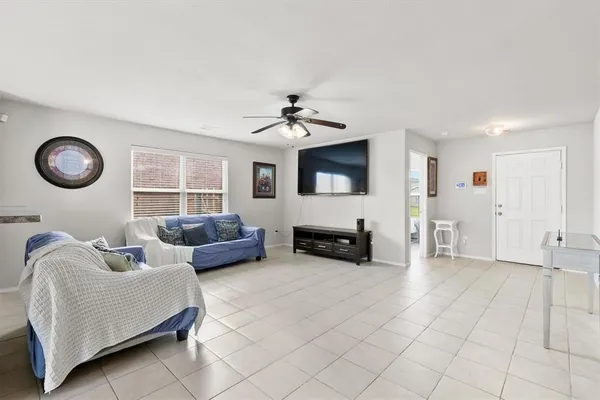 $245,000 | 238 Willow Creek Lane, Terrell, TX 75160