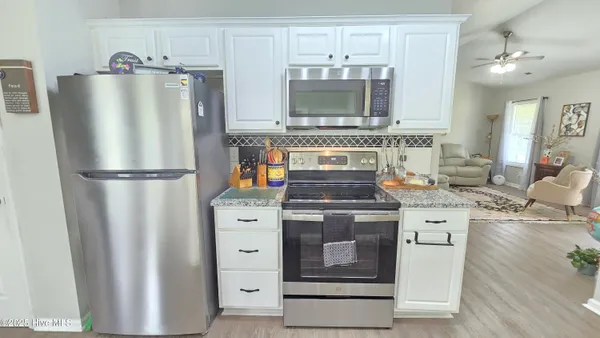 $314,900 | 108 Willowbend Drive, Burgaw, NC 28425