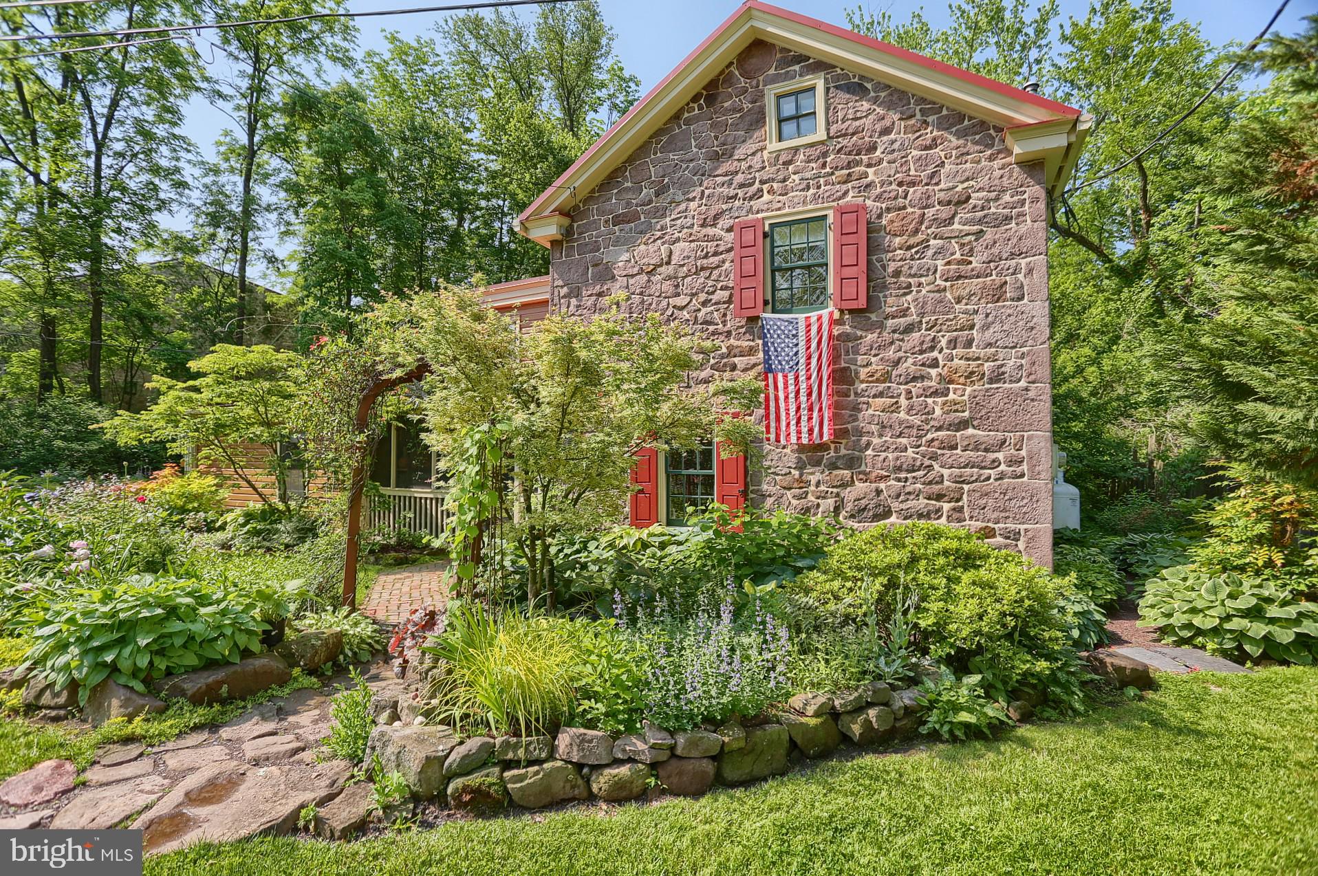 42 Mill Road Birdsboro, PA 19508 - Photo 2 of 44 Gallery Image 2