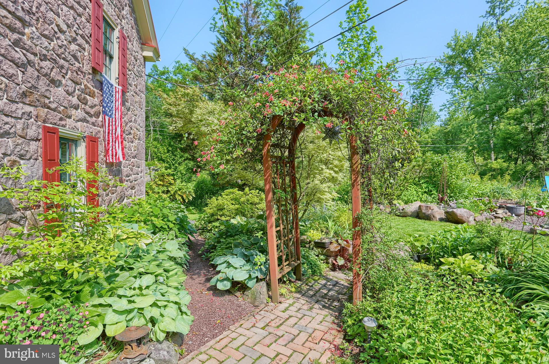 42 Mill Road Birdsboro, PA 19508 - Photo 3 of 44 Gallery Image 3