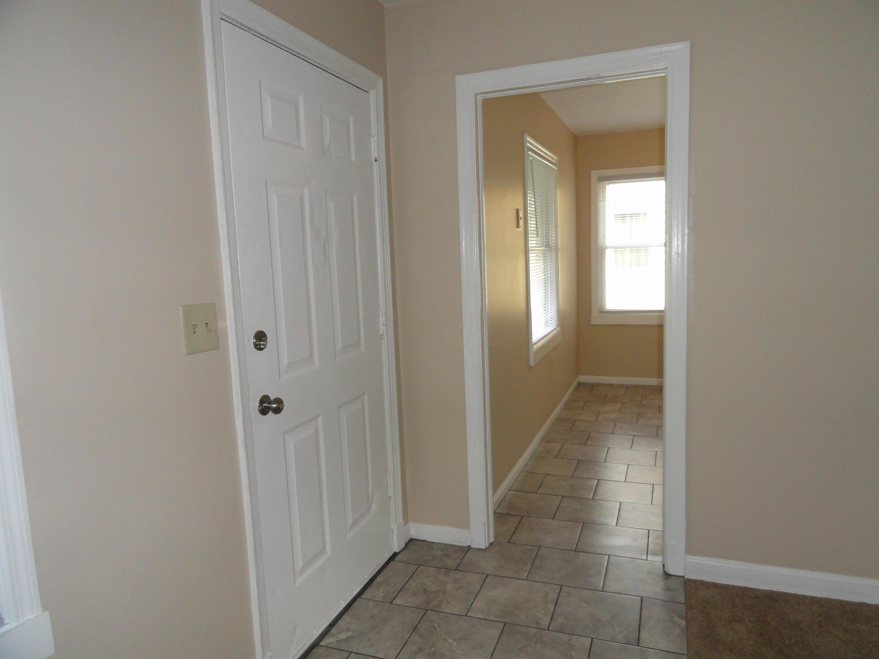 2818 Beulah Road Columbus, OH 43211 - Photo 7 of 27 Gallery Image 7