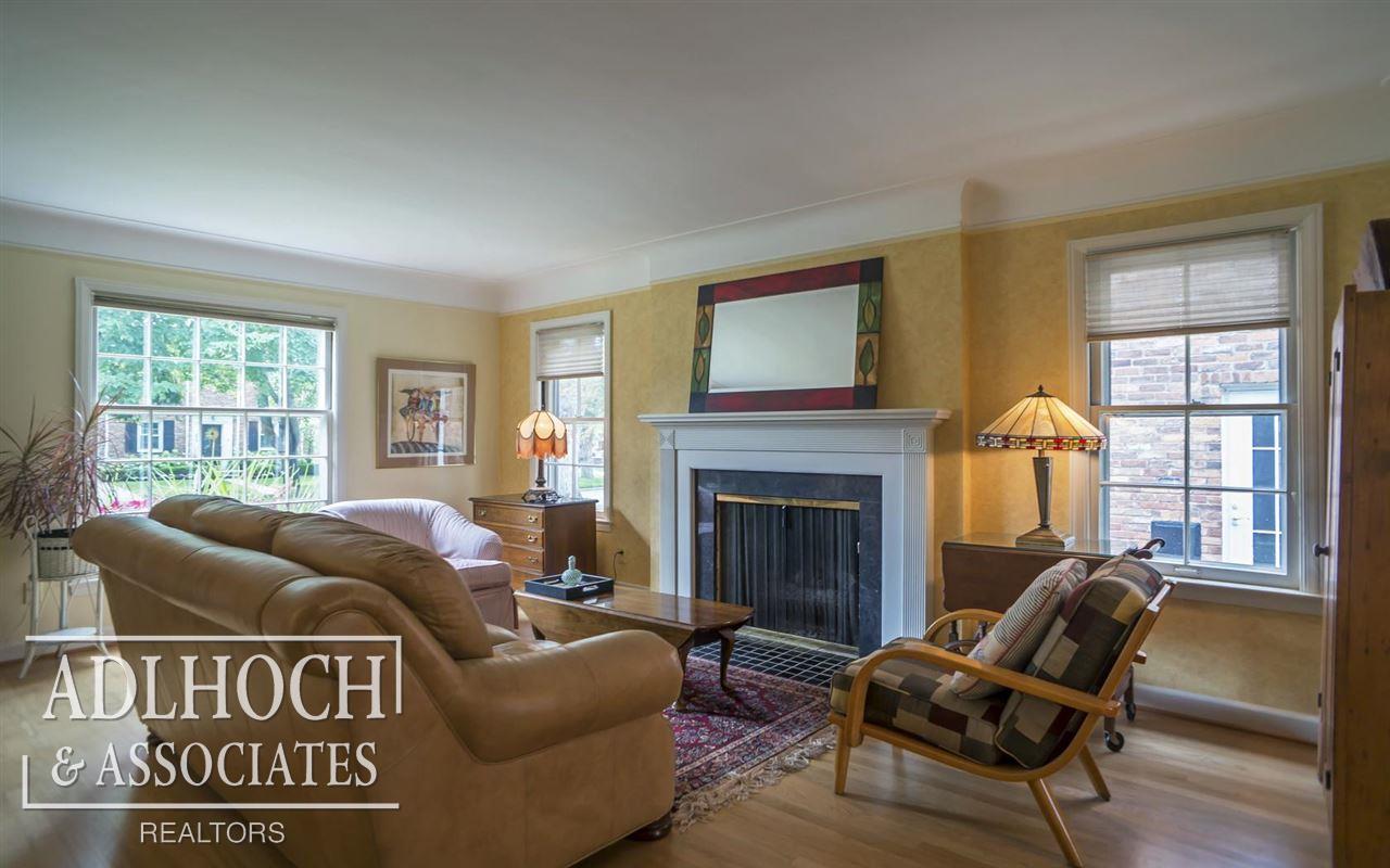 272 Merriweather Road Grosse Pointe Farms, MI 48236 - Photo 6 of 18