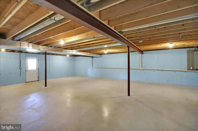 a view of empty room