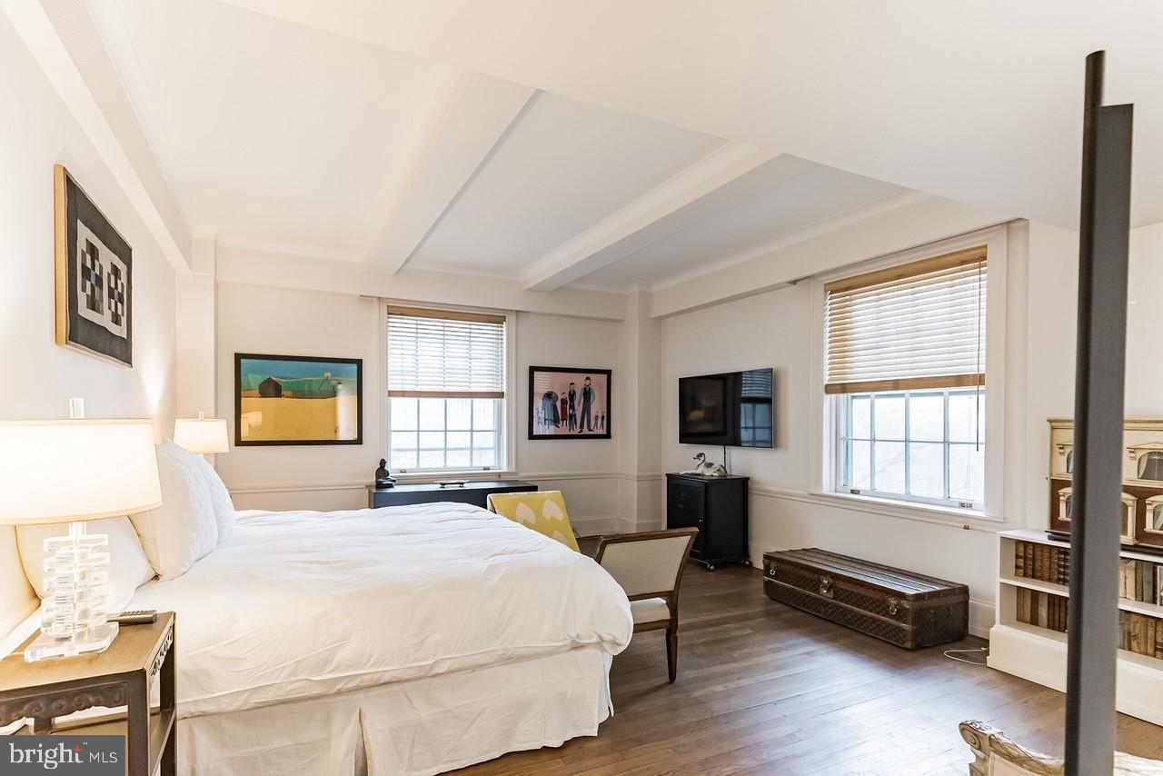 1900 Rittenhouse Square, Unit 7A Philadelphia, PA 19103 - Photo 16 of 25 Primary Bedroom