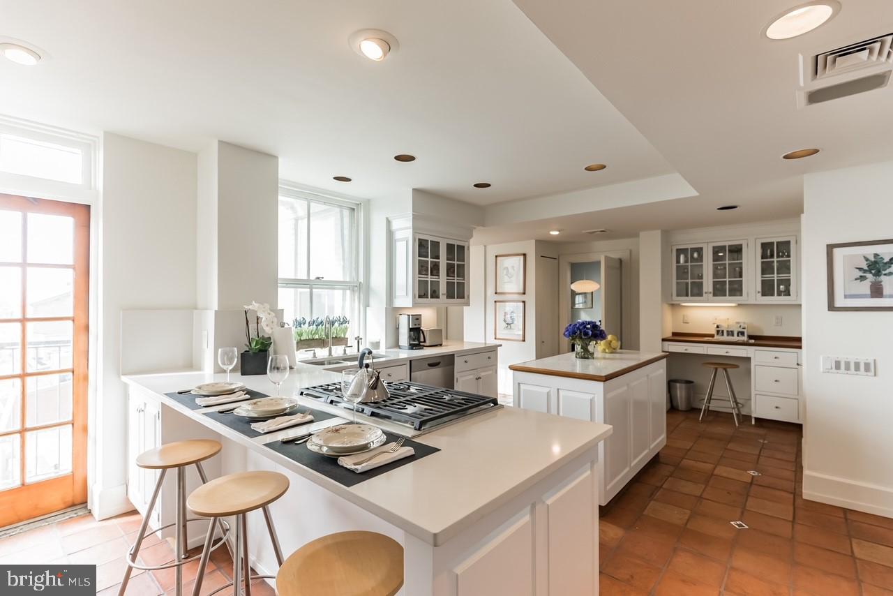 1900 Rittenhouse Square, Unit 7A Philadelphia, PA 19103 - Photo 8 of 25 Kitchen
