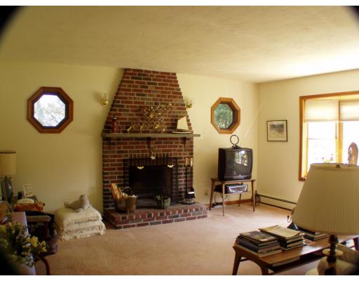 12 Polk Road Hingham, MA 02043 - Photo 3 of 6 Gallery Image 3