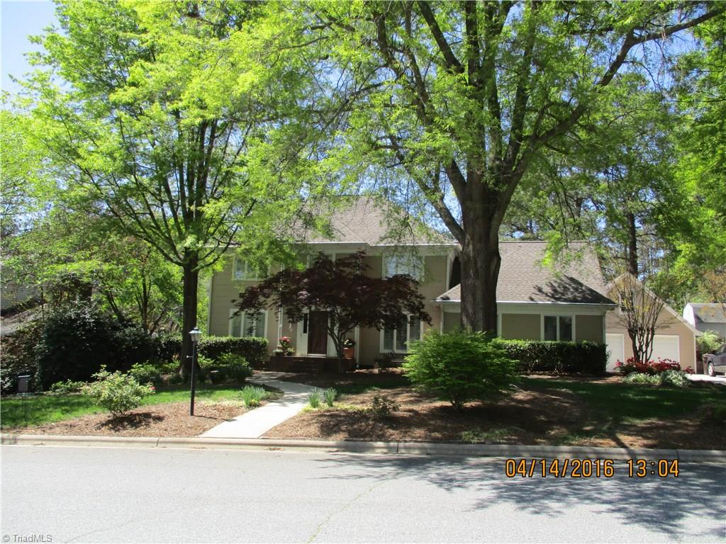921 Shamrock Road High Point, NC 27265 - Photo 2 of 29 Beautiful Front Yard