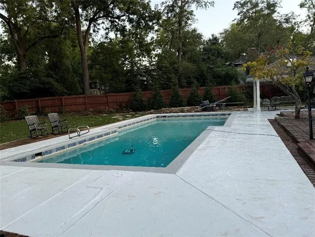 $1,150,000 | 8601 Juniper Lane, Prairie Village, KS 66207