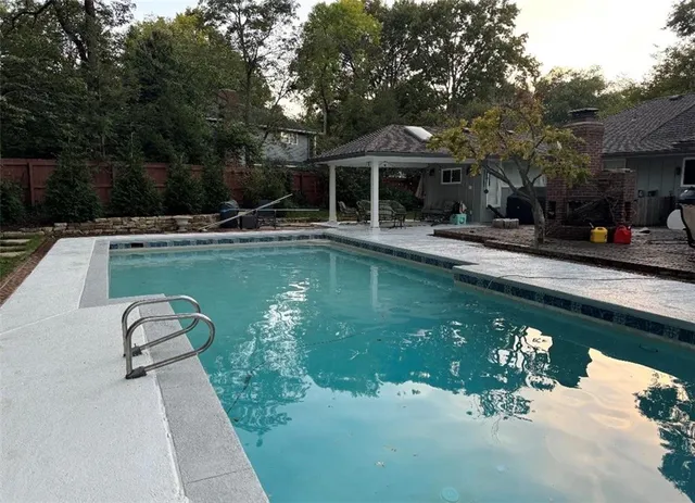 $1,150,000 | 8601 Juniper Lane, Prairie Village, KS 66207