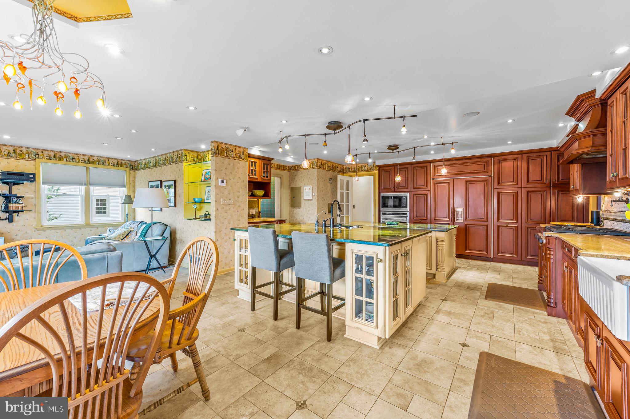 97 Grandview Boulevard Reading, PA 19609 - Photo 16 of 64 Eat in kitchen looking toward cabinetry