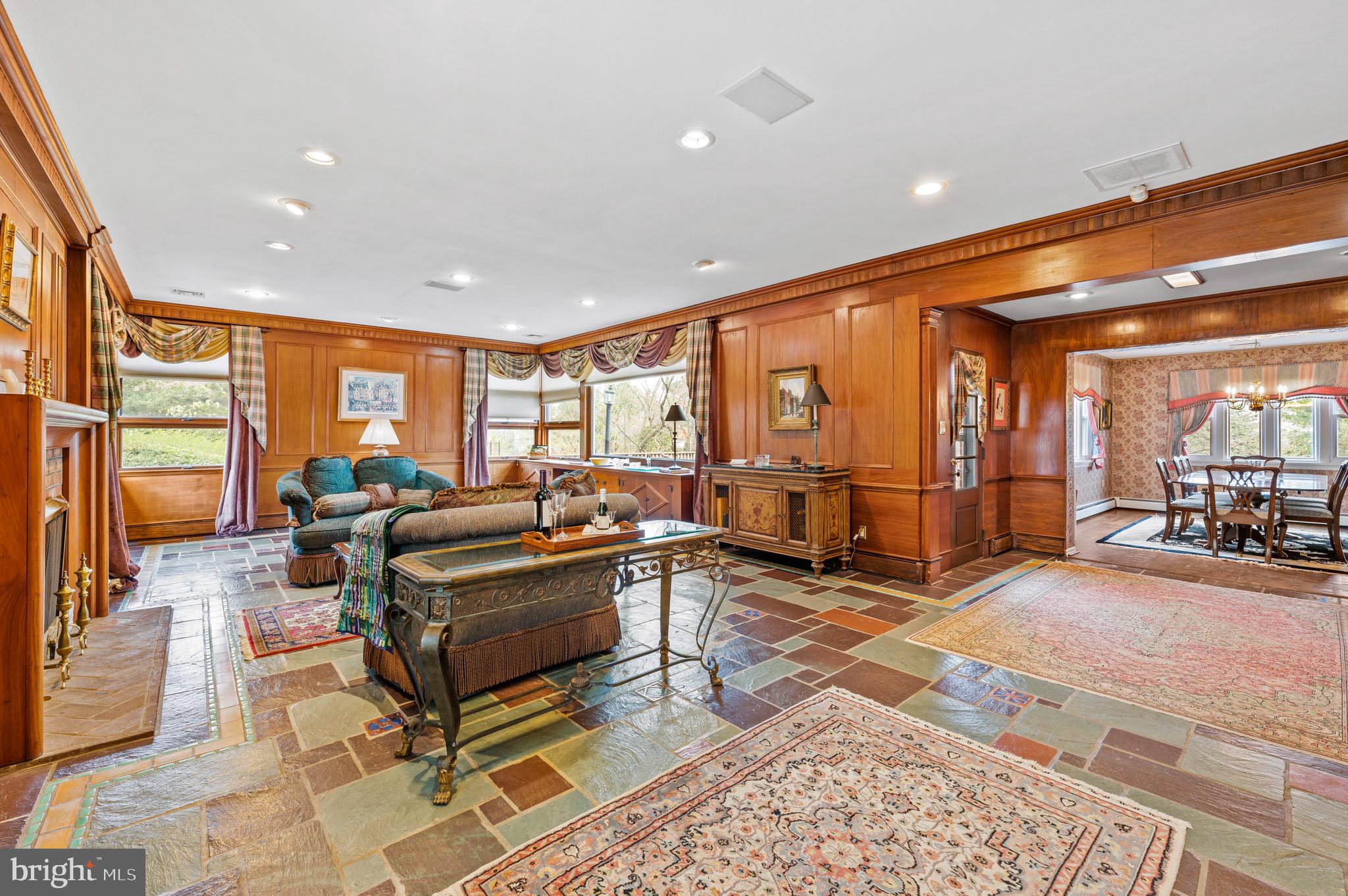 97 Grandview Boulevard Reading, PA 19609 - Photo 19 of 64 Stunning living room with custom millwork