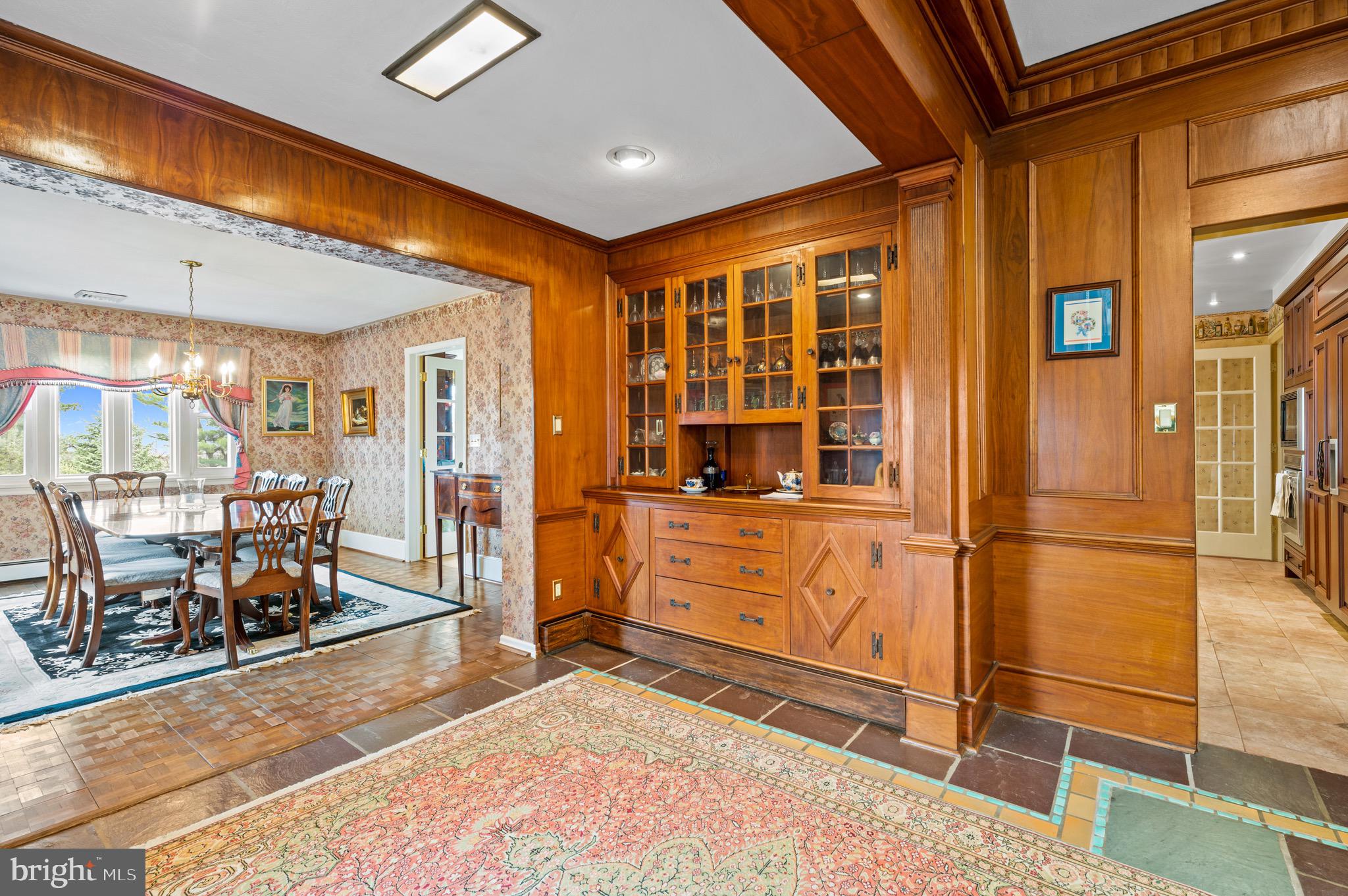 97 Grandview Boulevard Reading, PA 19609 - Photo 24 of 64 Butlers station at dining room