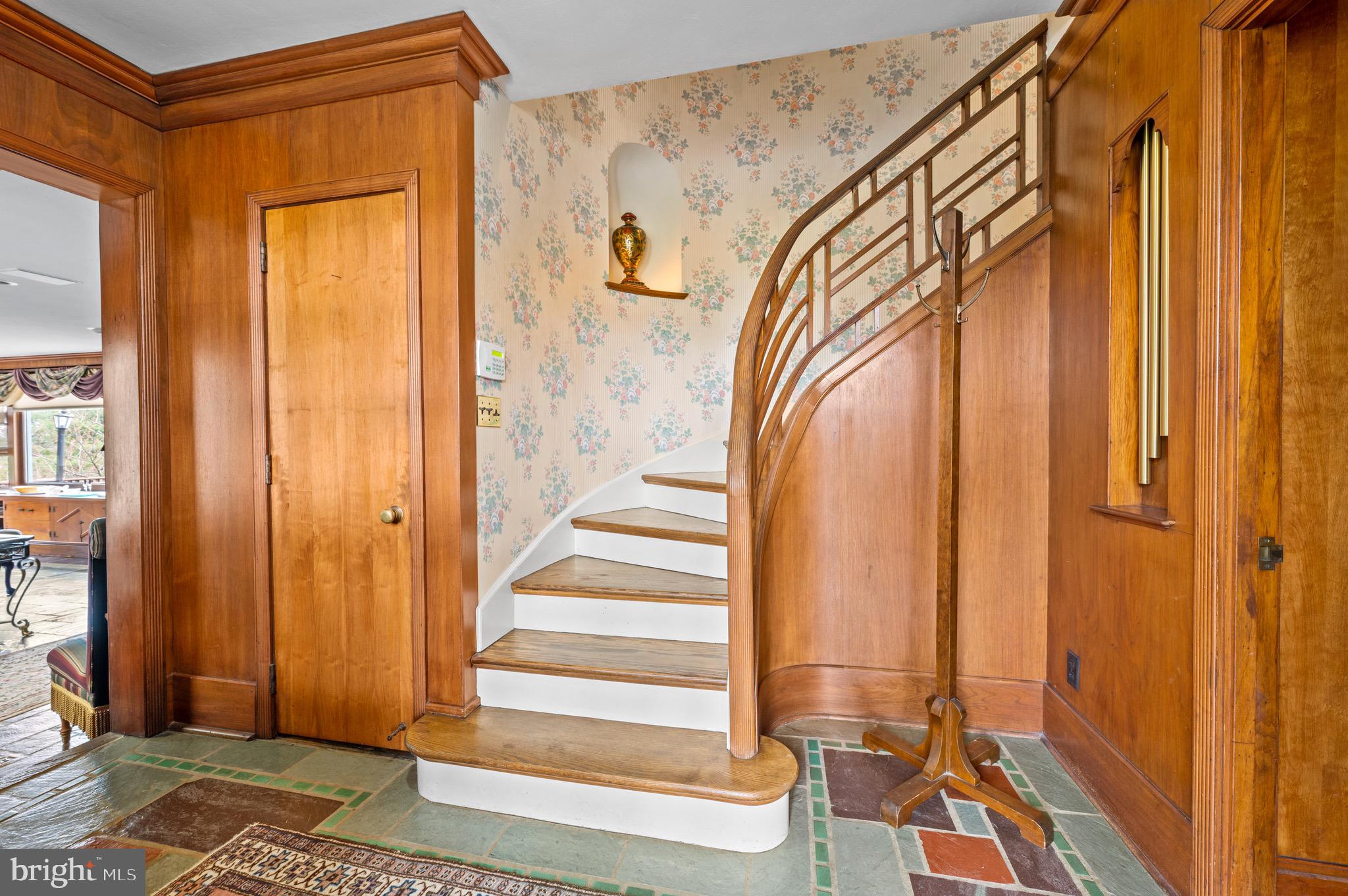 97 Grandview Boulevard Reading, PA 19609 - Photo 31 of 64 Curved stairway to second floor