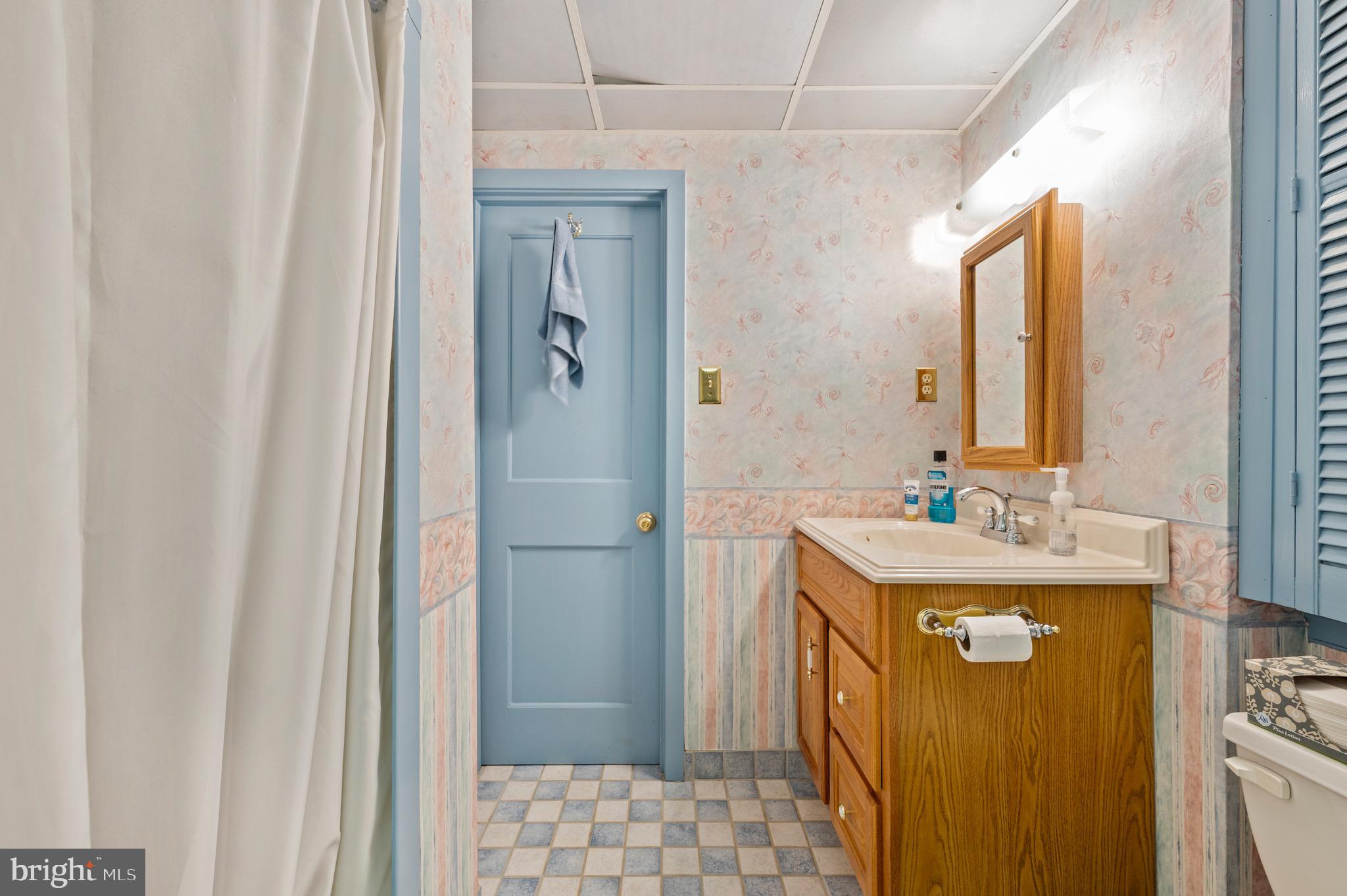 97 Grandview Boulevard Reading, PA 19609 - Photo 38 of 64 Bedroom #4 bathroom/In LawQtrs