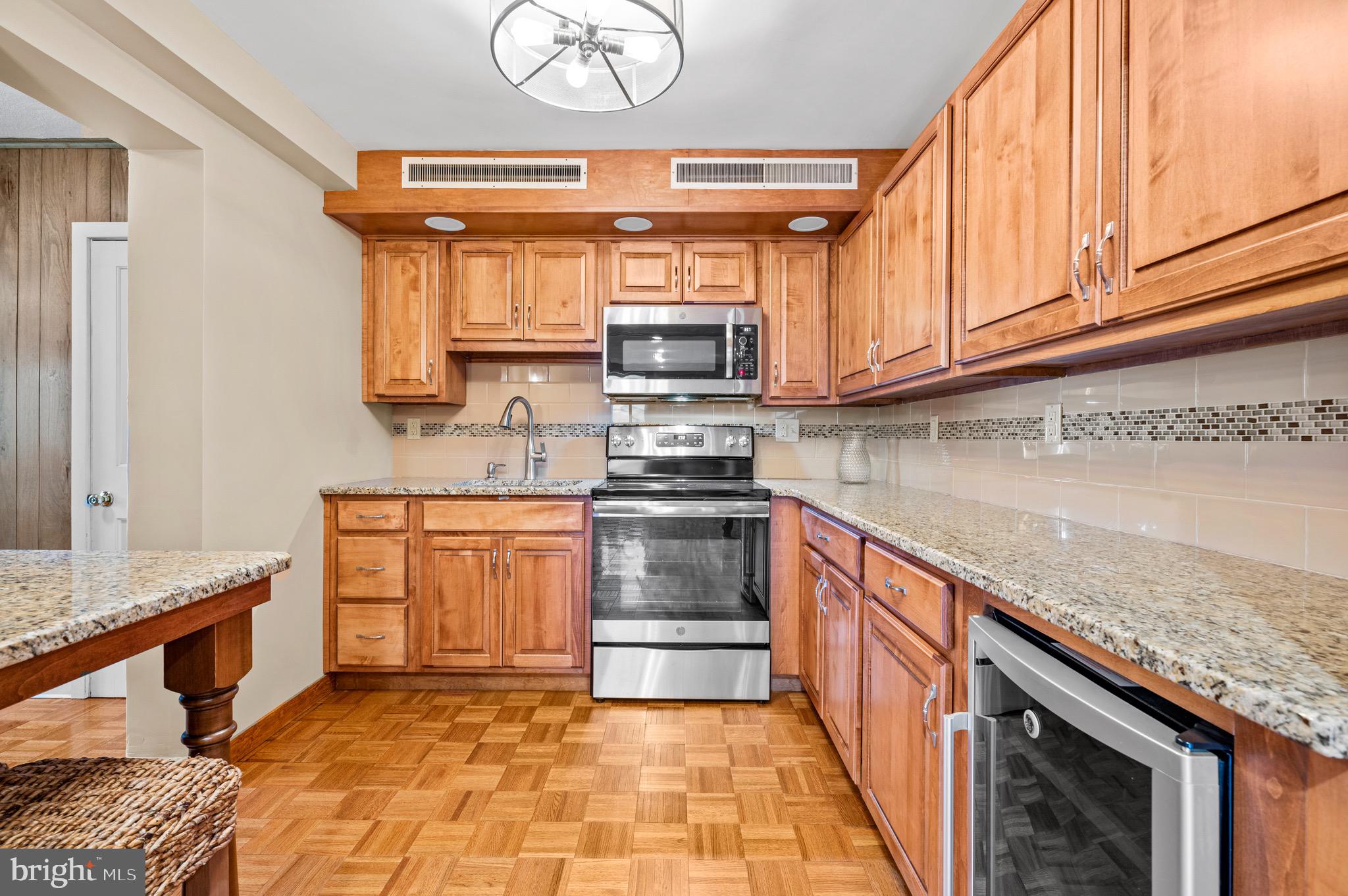 97 Grandview Boulevard Reading, PA 19609 - Photo 44 of 64 LL kitchen could be for In Law Qtrs