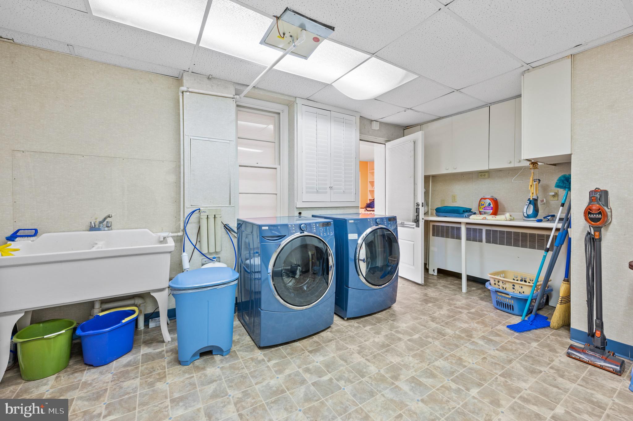 97 Grandview Boulevard Reading, PA 19609 - Photo 49 of 64 Laundry room