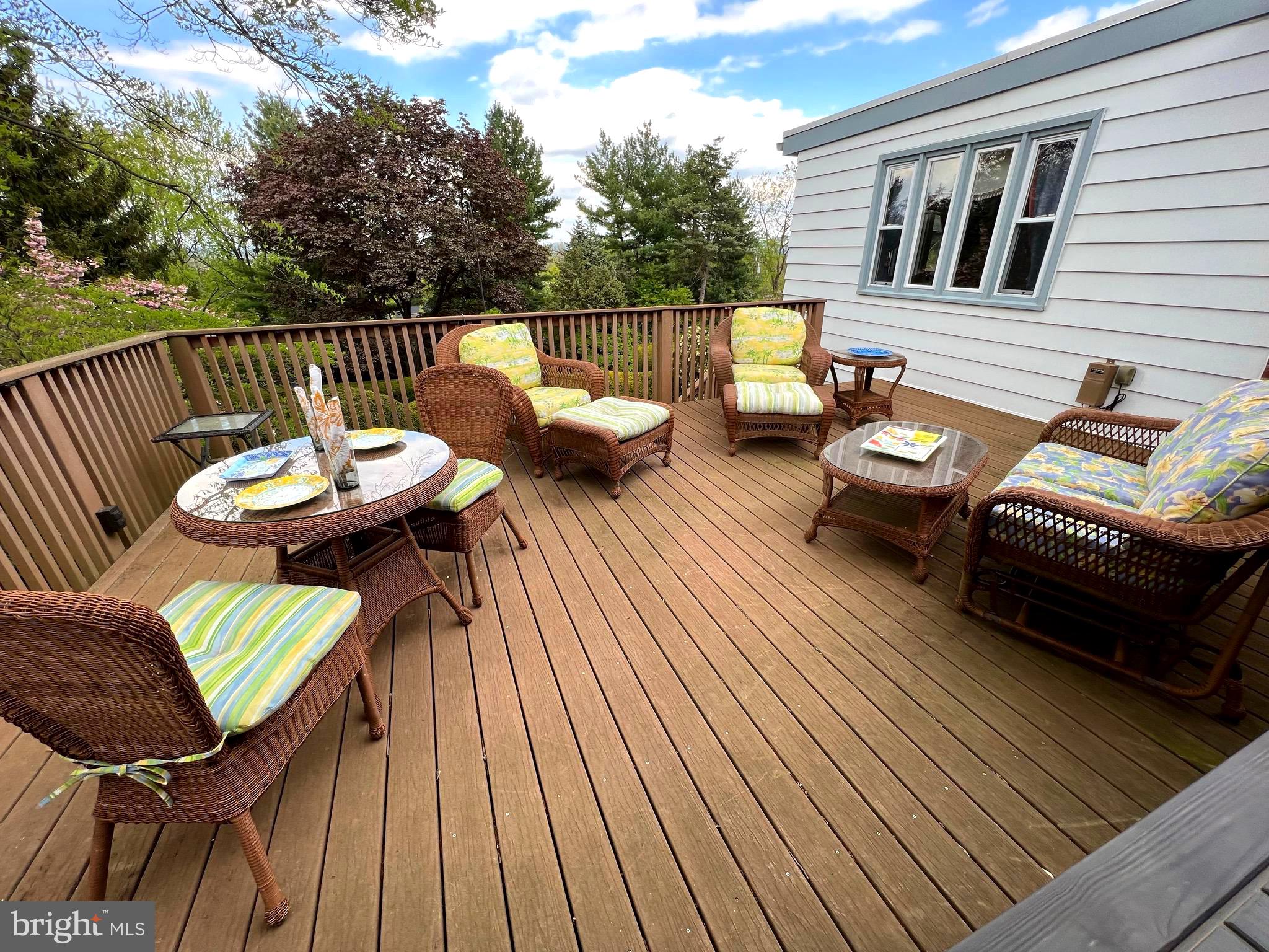 97 Grandview Boulevard Reading, PA 19609 - Photo 53 of 64 Rear deck ready for an evening party!