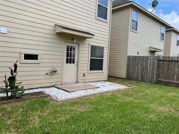 $1,900 | 1720 Tornado, Houston, TX 77091