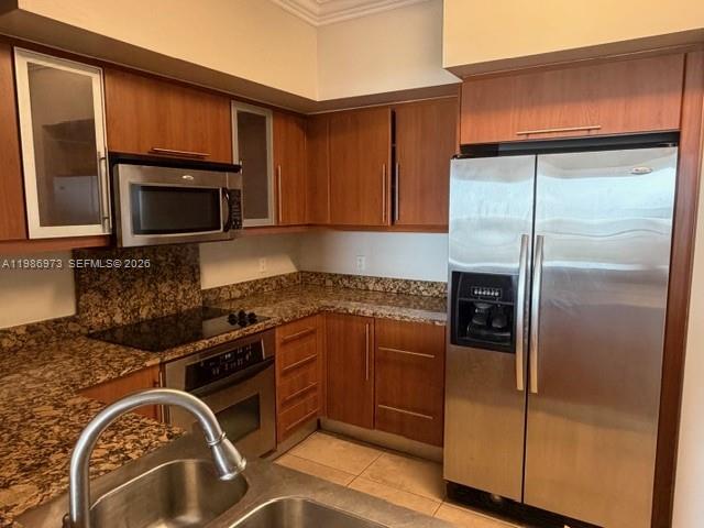 888 Douglas Road, Unit PH11 Coral Gables, FL 33134 - Photo 11 of 31
