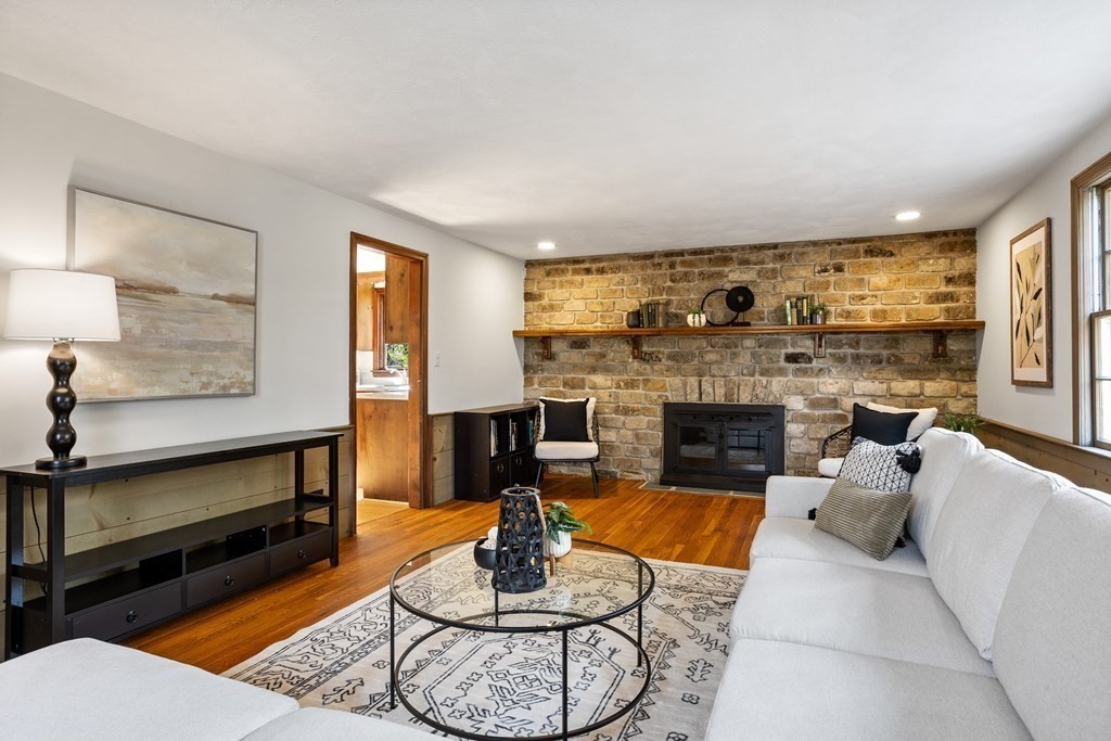 89 Vaughn Hill Road Bolton, MA 01740 - Photo 17 of 30 Gallery Image 17