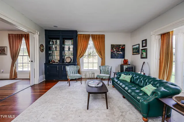 $749,000 | 18254 Providence Road, Abingdon, VA 24210