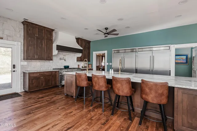 $749,000 | 18254 Providence Road, Abingdon, VA 24210