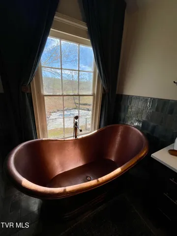 $749,000 | 18254 Providence Road, Abingdon, VA 24210